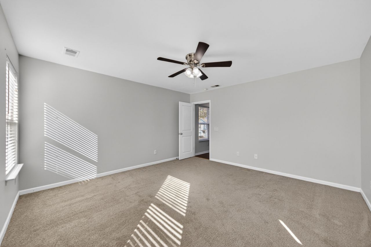 4829 Hawkins Drive Photo 11