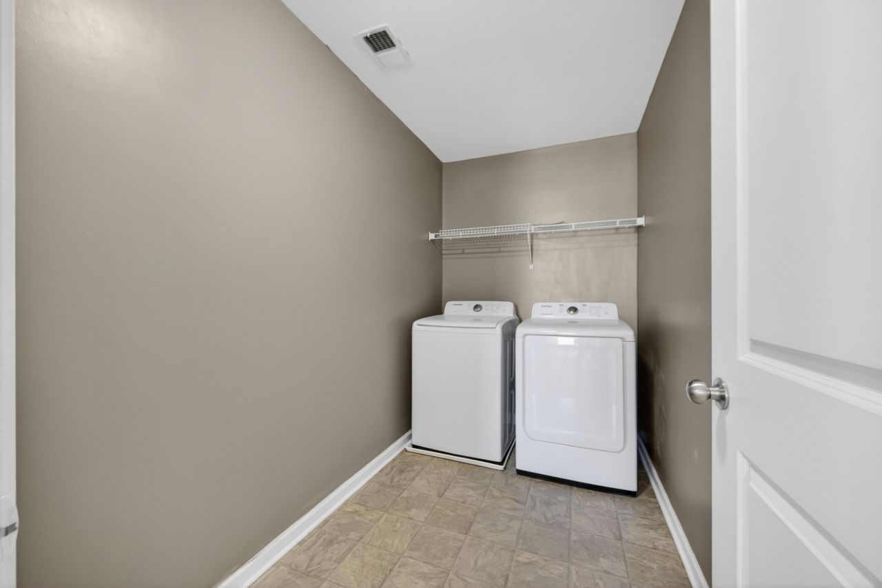 4829 Hawkins Drive Photo 21