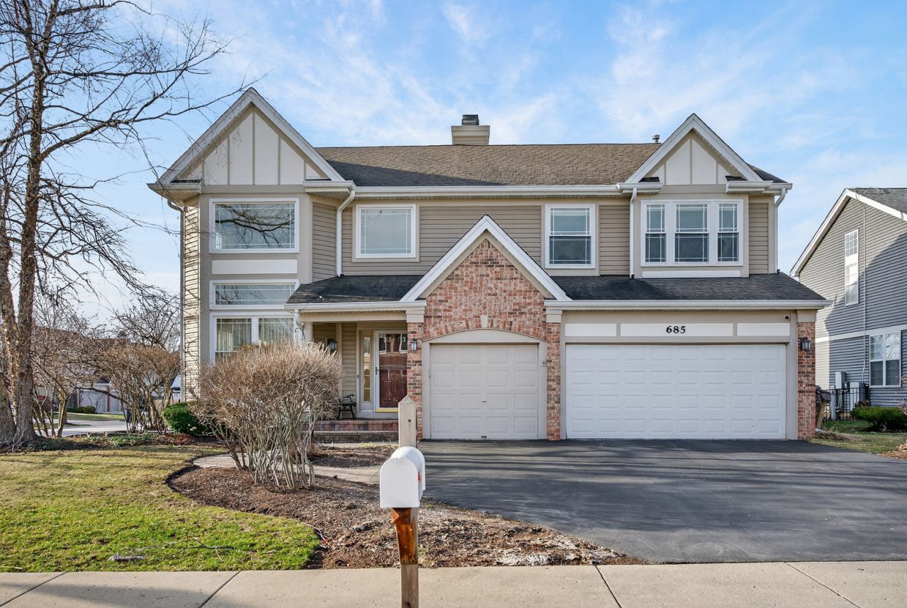 685 E Thornhill Lane, Palatine, IL 60074