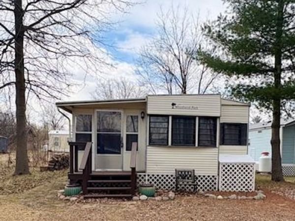 11/85 Woodhaven, Sublette, IL 61367