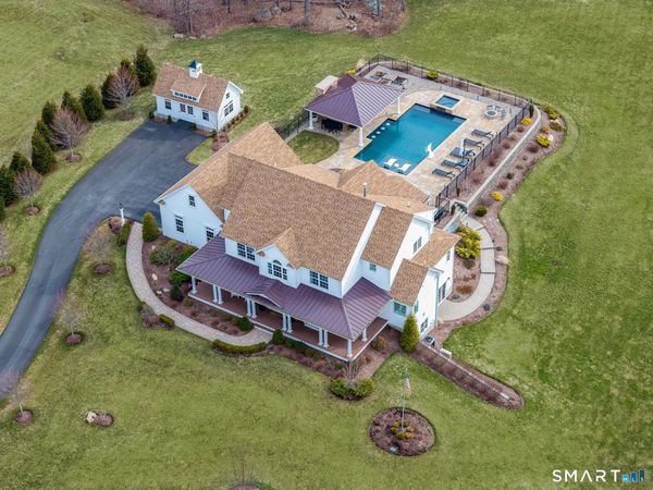 42 Starr , Bethel, CT 06801