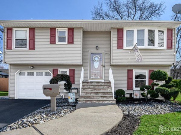 245 Florence Avenue, Colonia, NJ 07067
