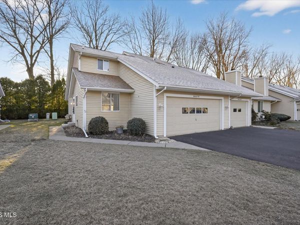 6955 Dorr Street, Toledo, OH 43615