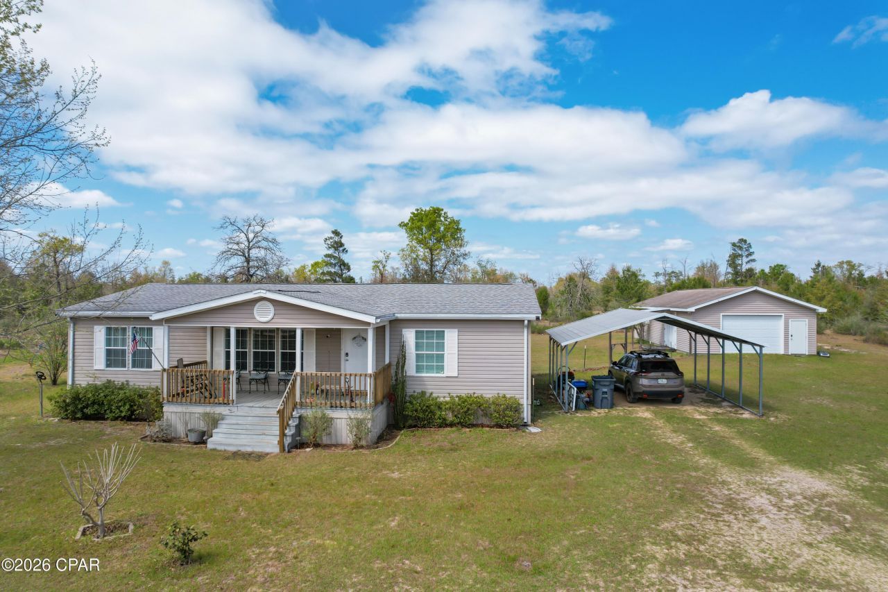 869 Peacock Circle, Youngstown, FL 32466 Main Photo