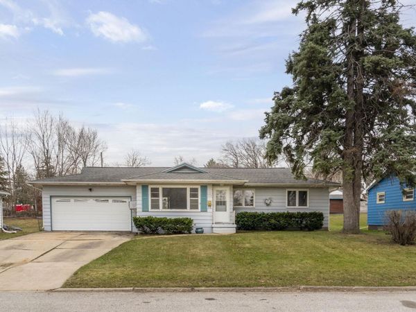 1746 Patton Avenue, Waterloo, IA 50702