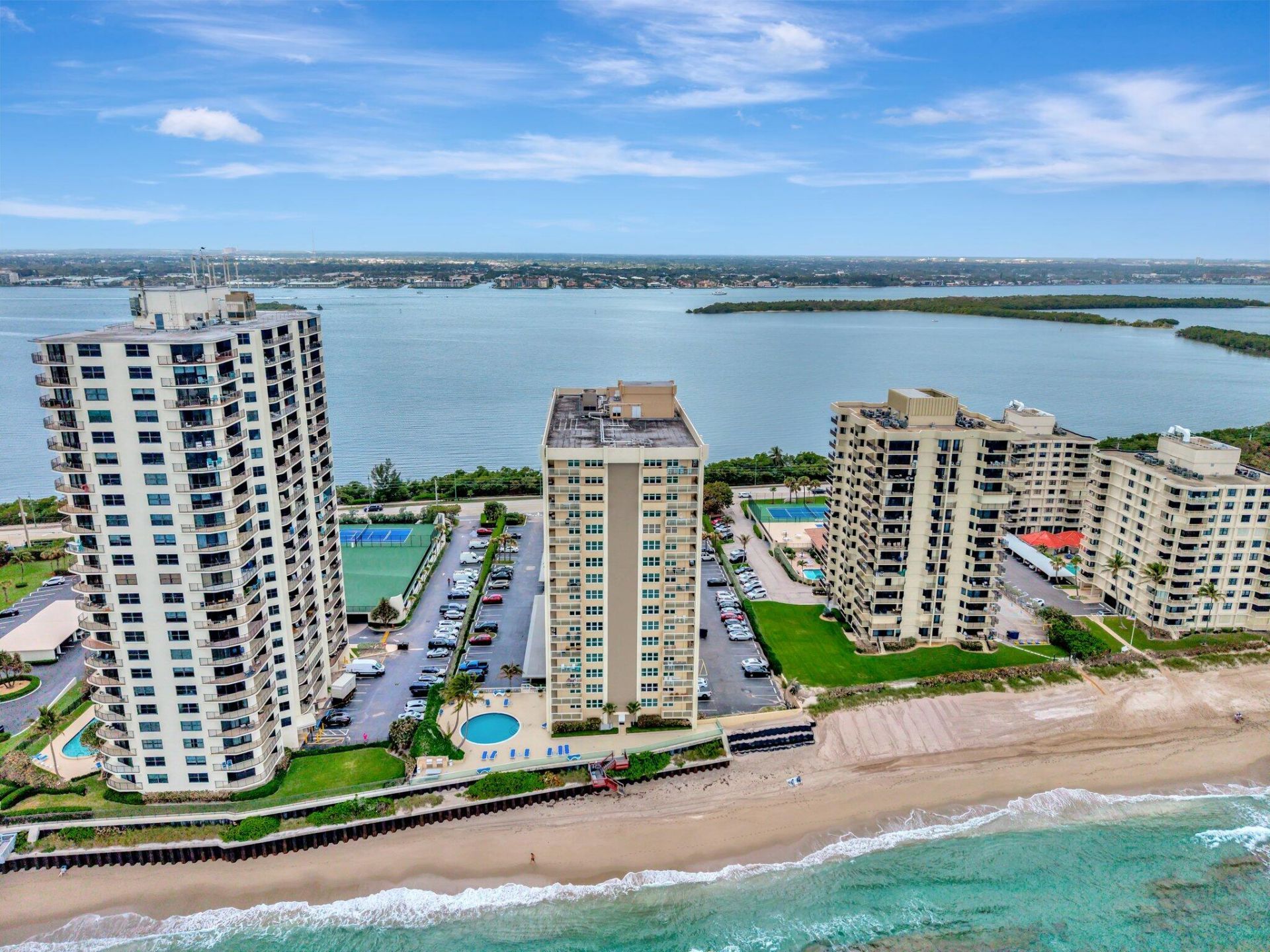 5440 N Ocean Drive, Unit 705, Singer Island, FL 33404 Photo