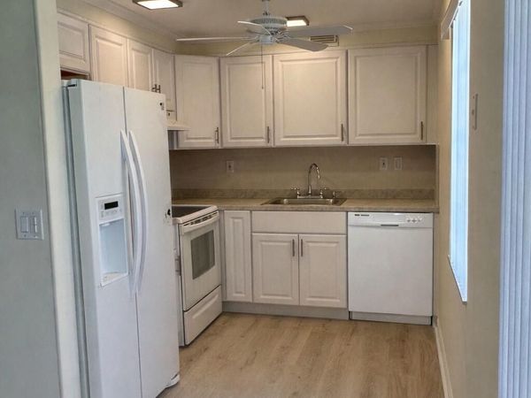 548 Normandy Lane, Unit L, Delray Beach, FL 33484