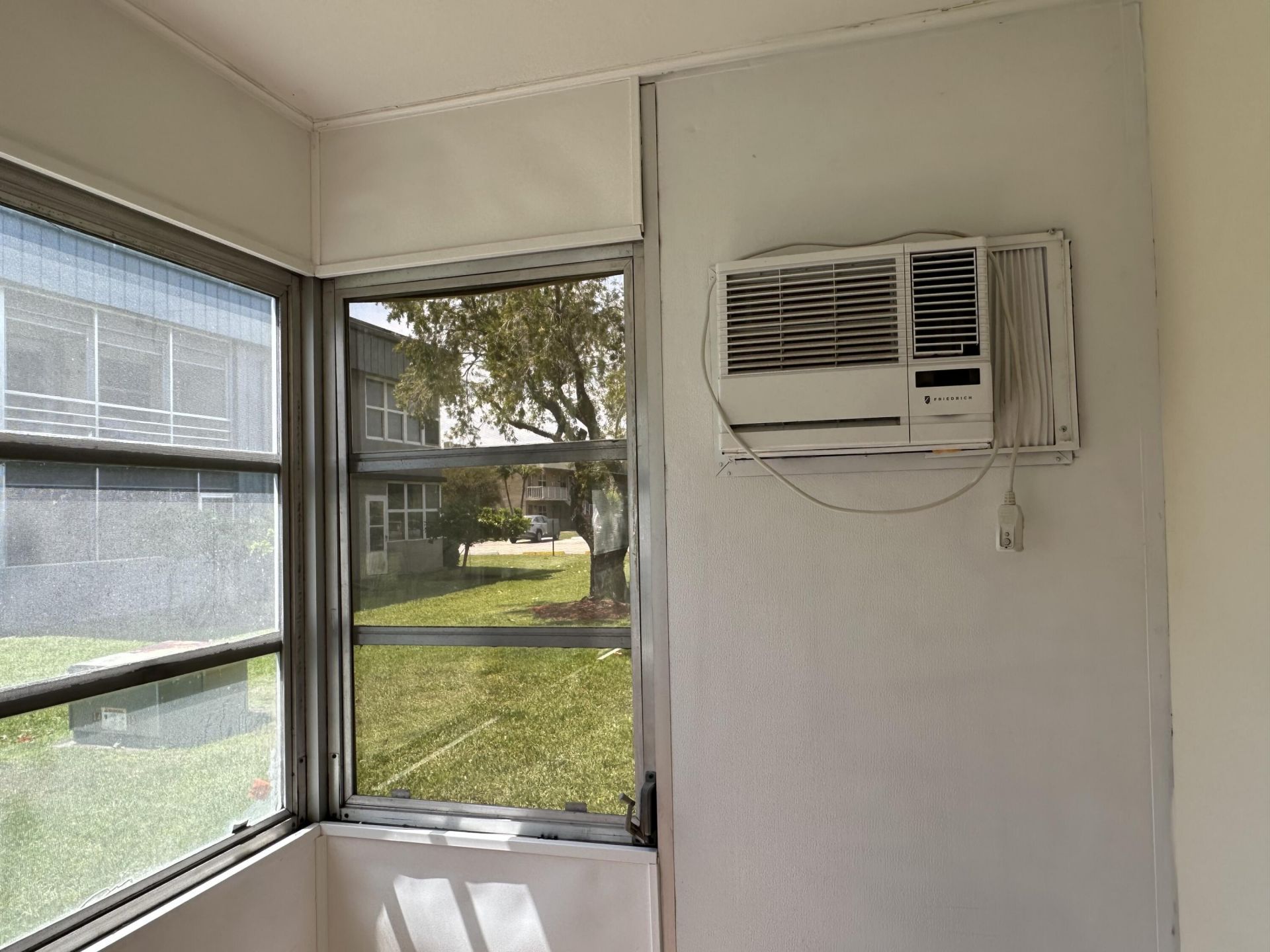 548 Normandy Lane, Unit L, Delray Beach, FL 33484 Photo