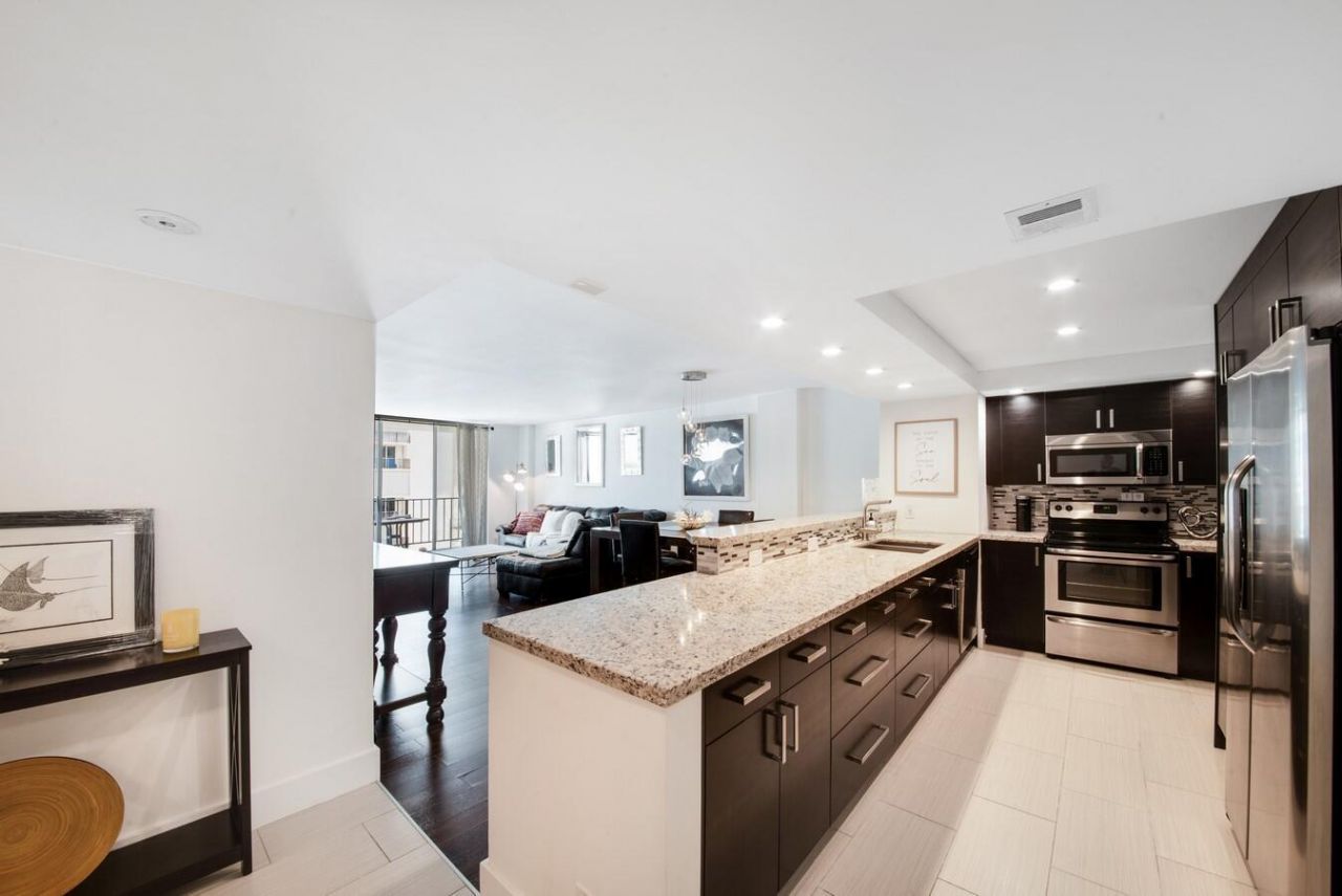 1147 Hillsboro Mile, Unit 505, Hillsboro Beach, FL 33062 Photo