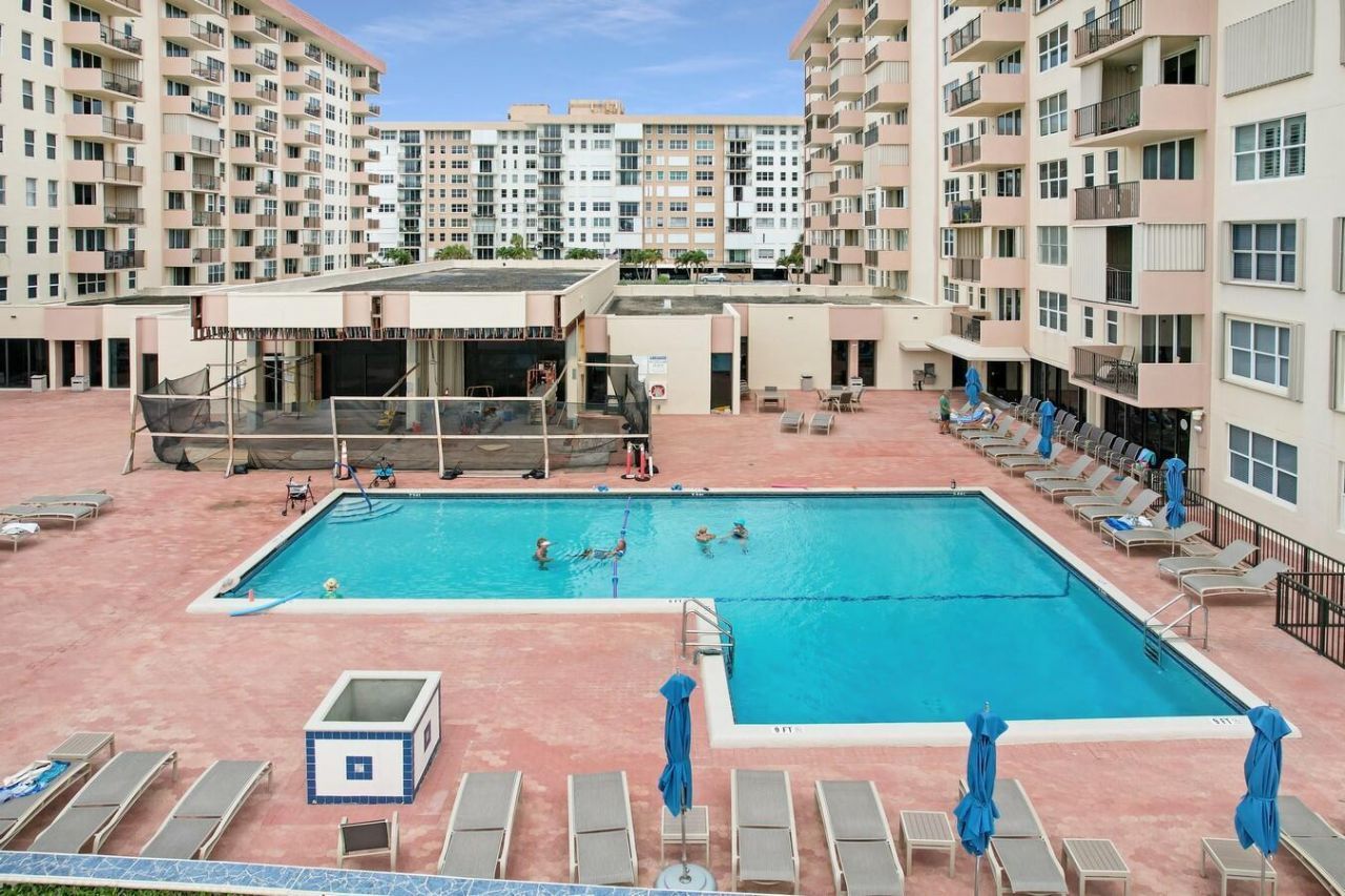 1147 Hillsboro Mile, Unit 505, Hillsboro Beach, FL 33062 Photo