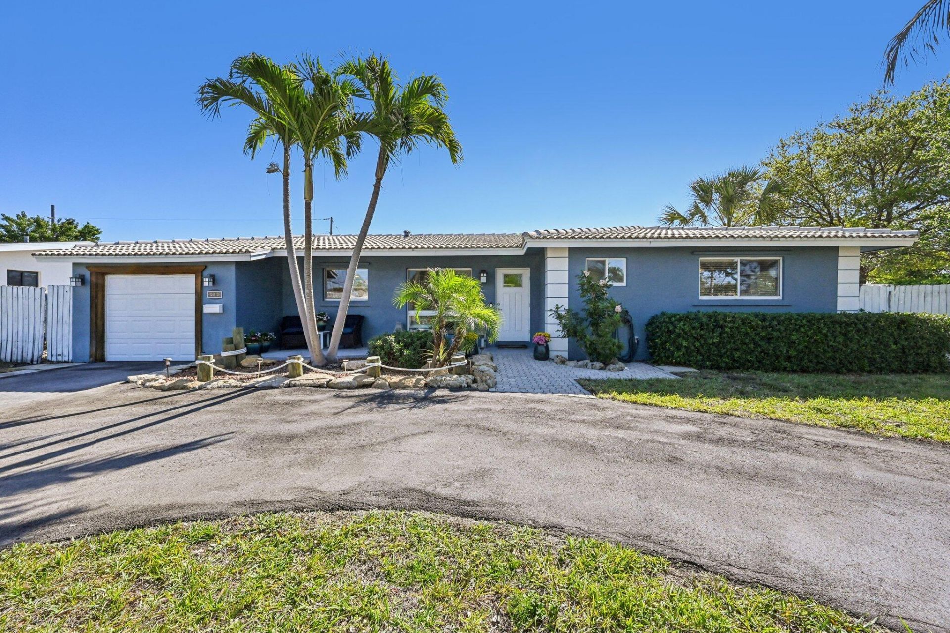 818 SE 9th Terrace, Deerfield Beach, FL 33441 Photo