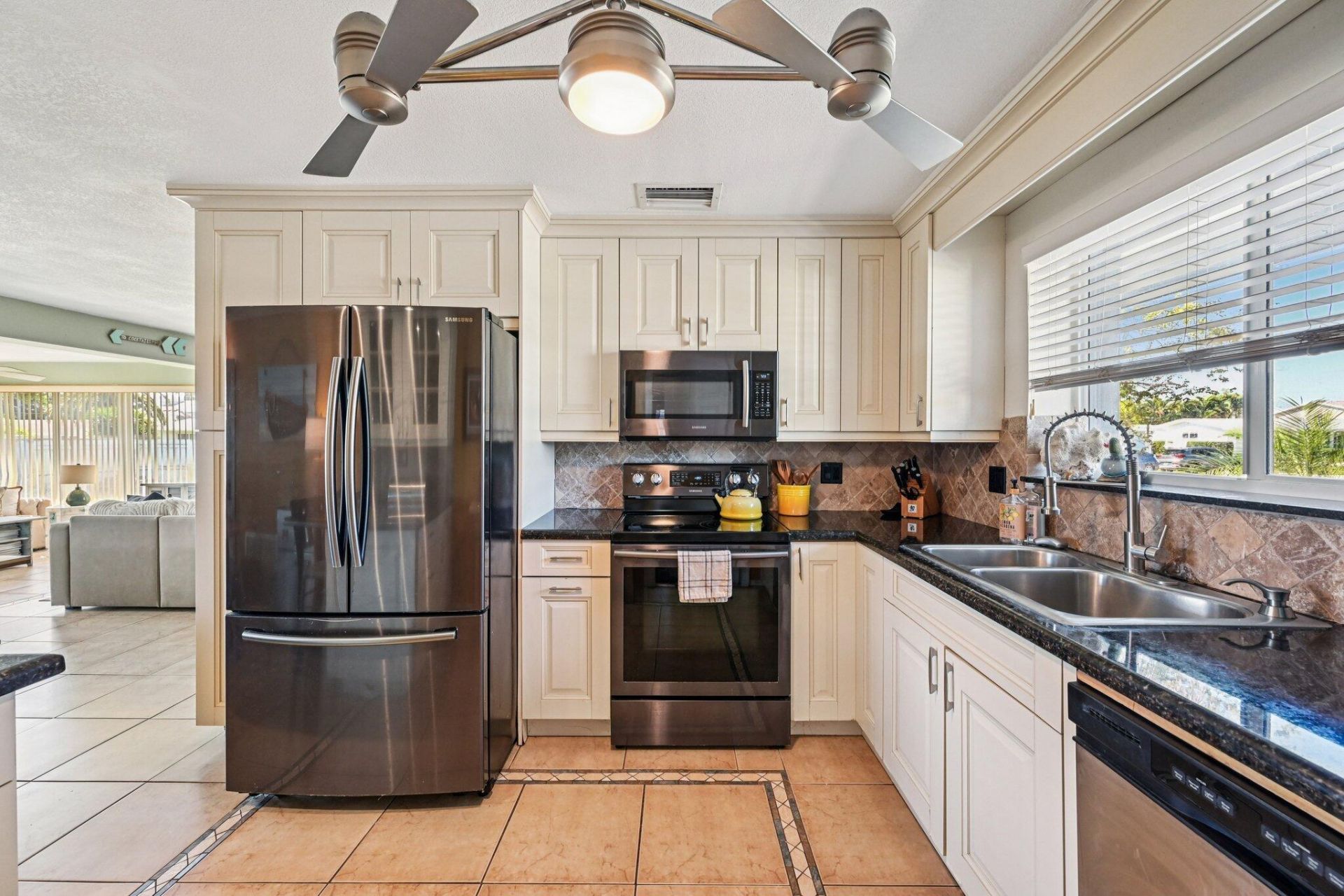 818 SE 9th Terrace, Deerfield Beach, FL 33441 Photo