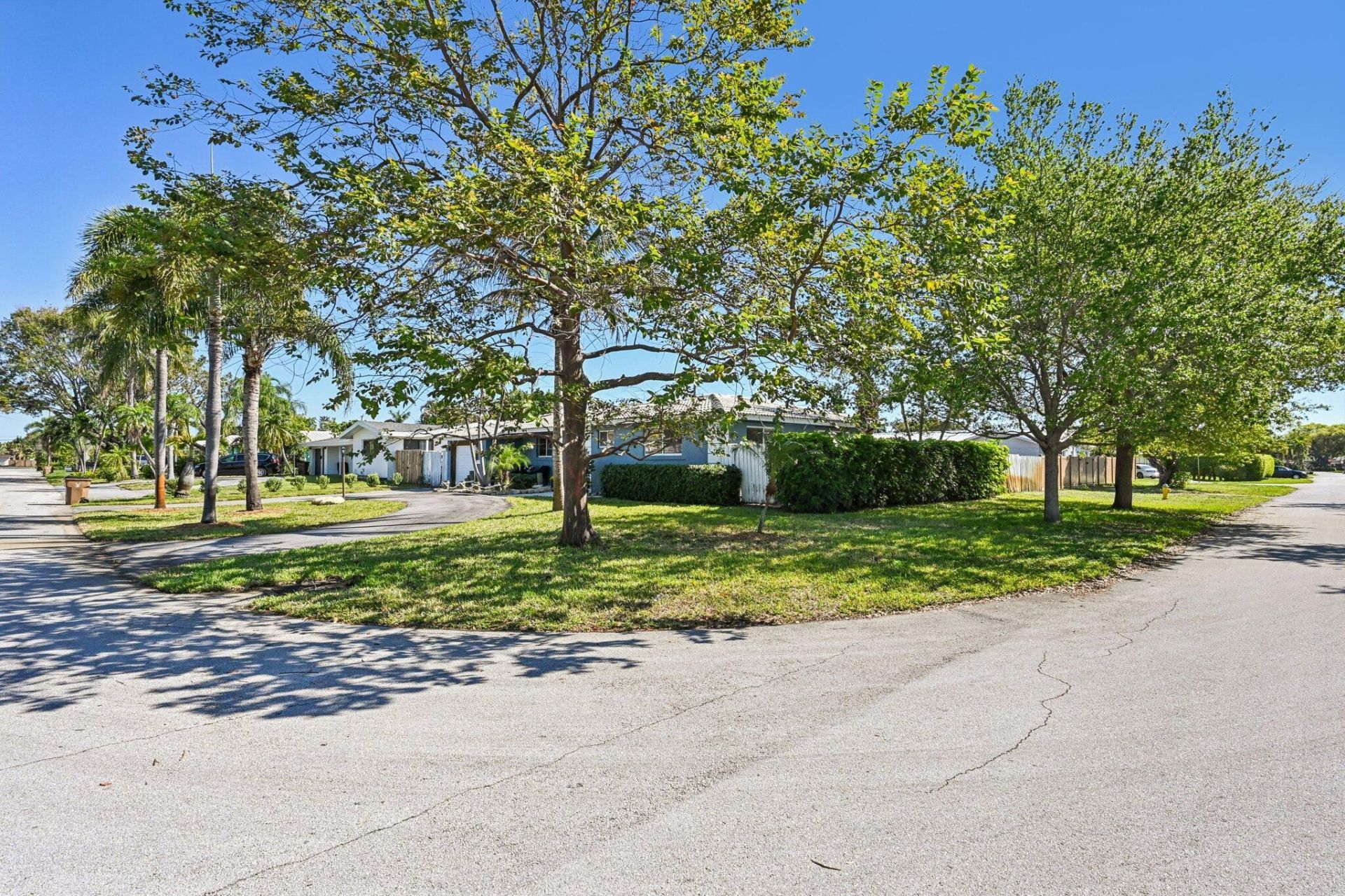 818 SE 9th Terrace, Deerfield Beach, FL 33441 Photo