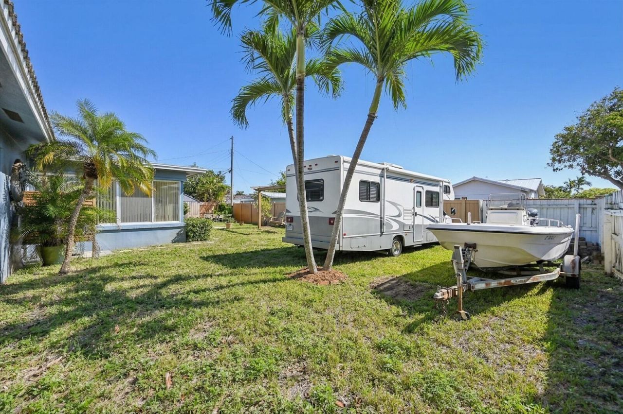 818 SE 9th Terrace, Deerfield Beach, FL 33441 Photo