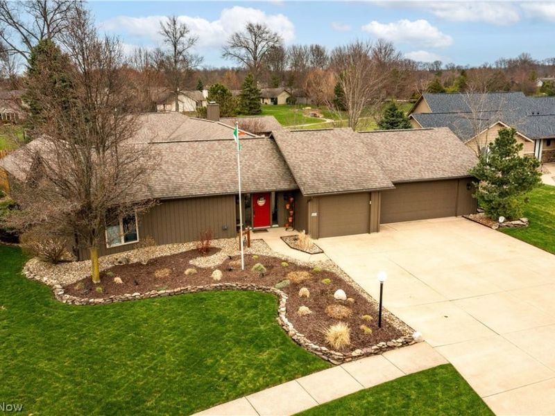 33017 Hidden Hollow Court, North Ridgeville, OH 44039 Photo 2