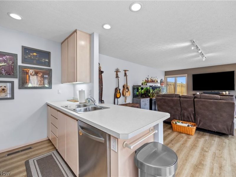 33017 Hidden Hollow Court, North Ridgeville, OH 44039 Photo 25