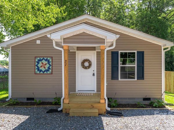 27 Forest Park Road , Marion, NC 28752