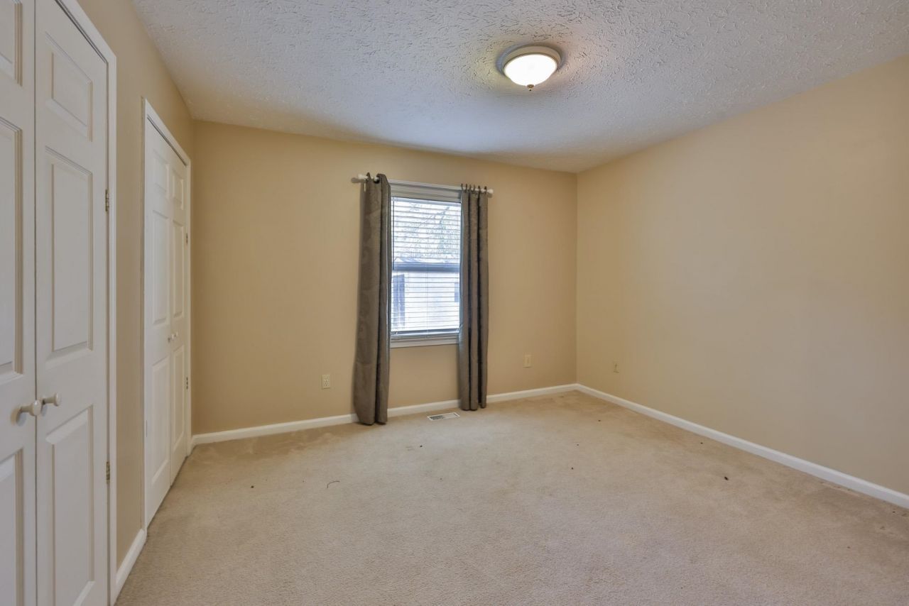 801 Donald St.  Photo 17