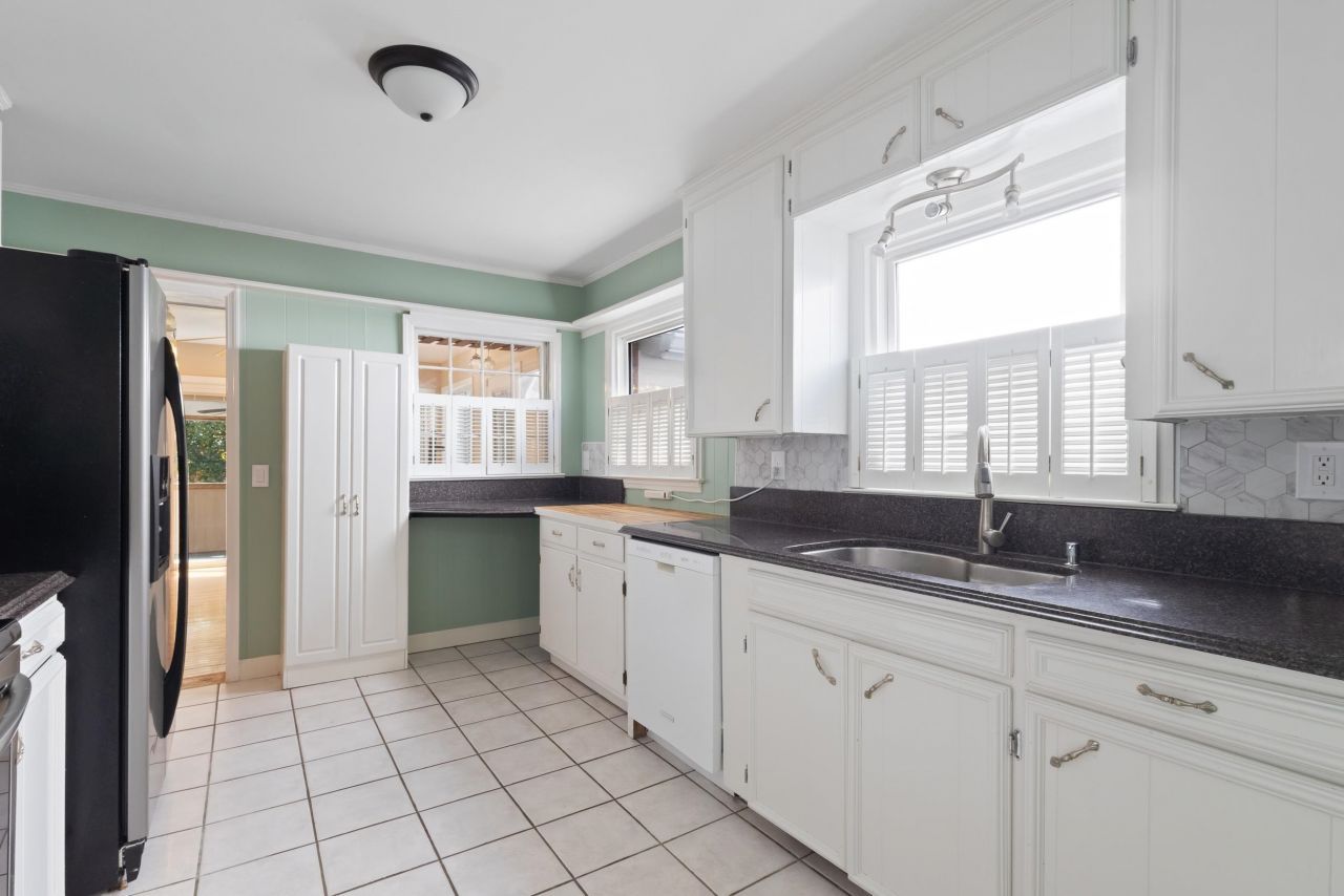 4406 Lakeside Dr. Photo 10