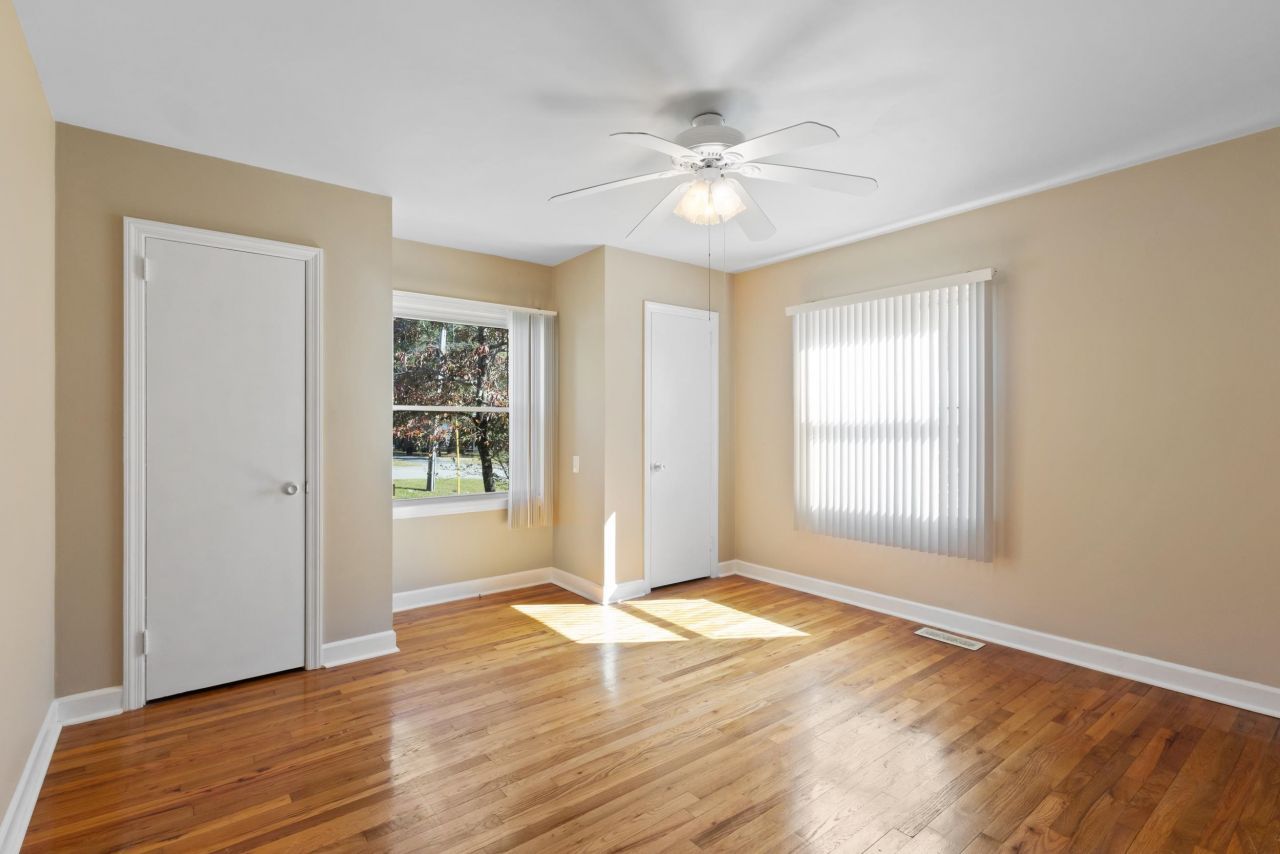 4406 Lakeside Dr. Photo 16