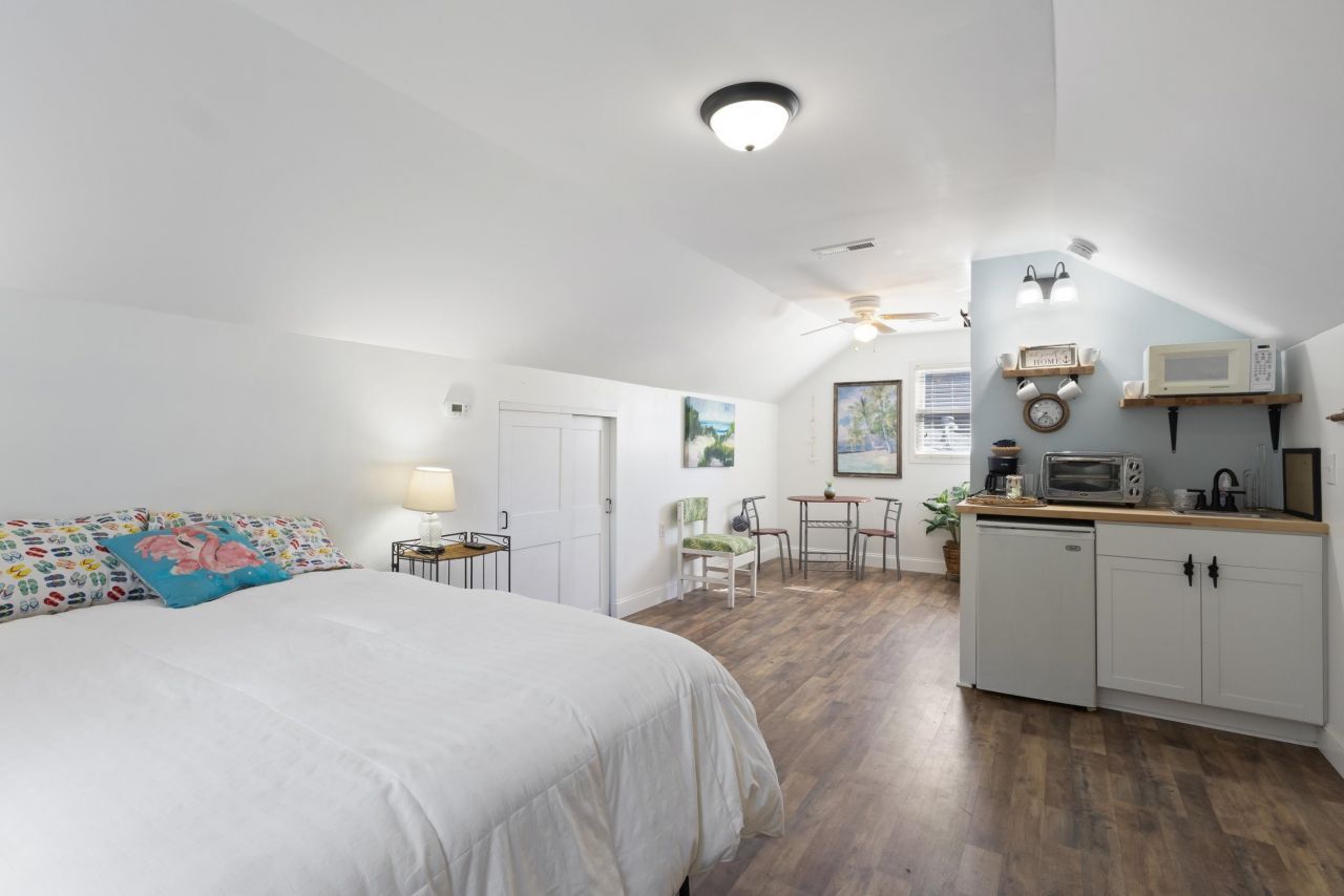 4406 Lakeside Dr. Photo 22