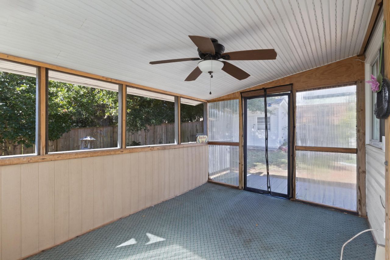 4406 Lakeside Dr. Photo 29