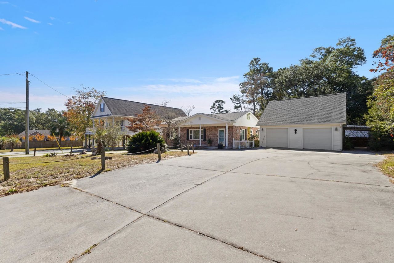 4406 Lakeside Dr. Photo 35