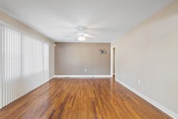 4406 Lakeside Dr. photo 4