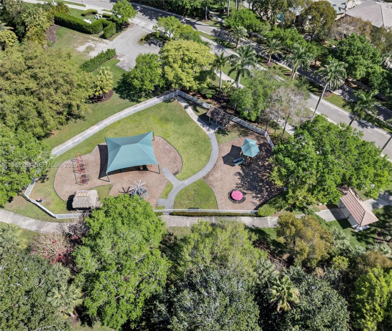 4317 Willow Ridge Dr, Weston, FL 33331 Photo