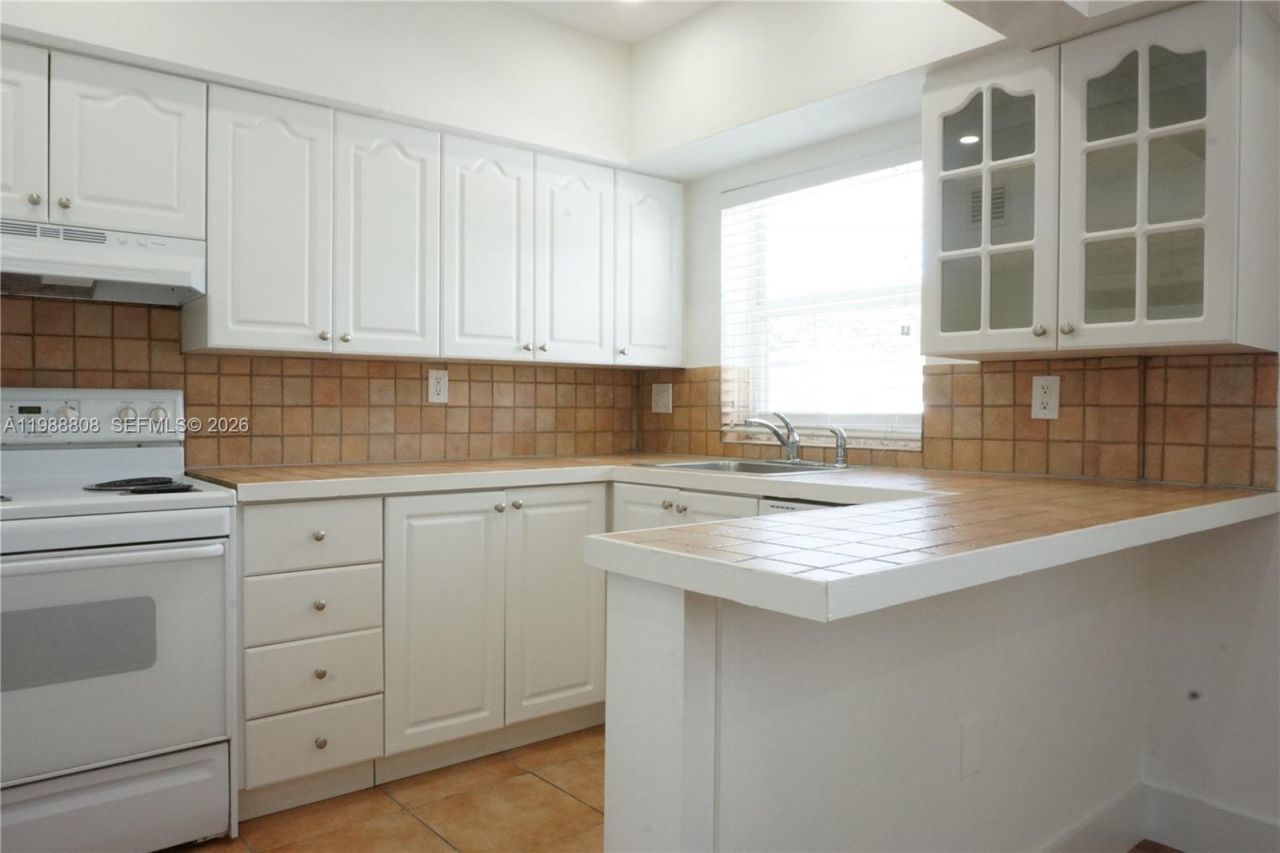 7701 SW 55th Ave, Unit 39-C, Miami, FL 33143 Photo