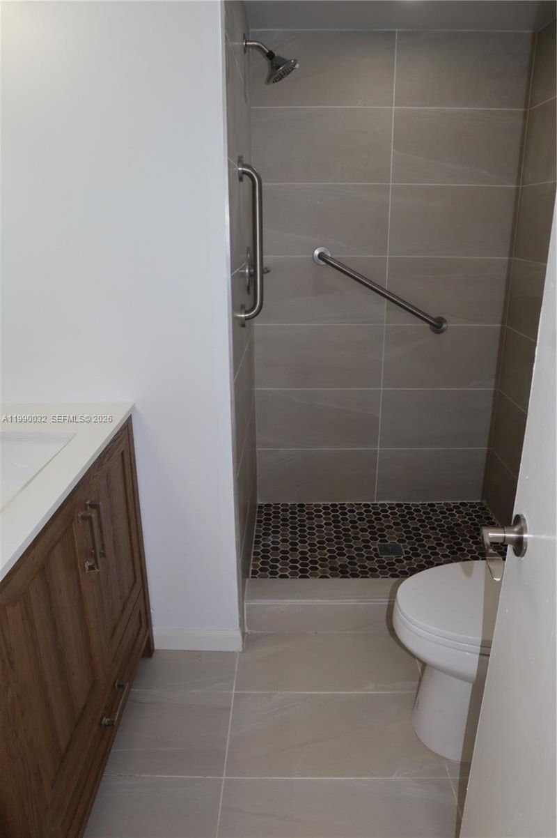 8500 Sunrise Lakes Blvd, Unit 111, Sunrise, FL 33322 Photo