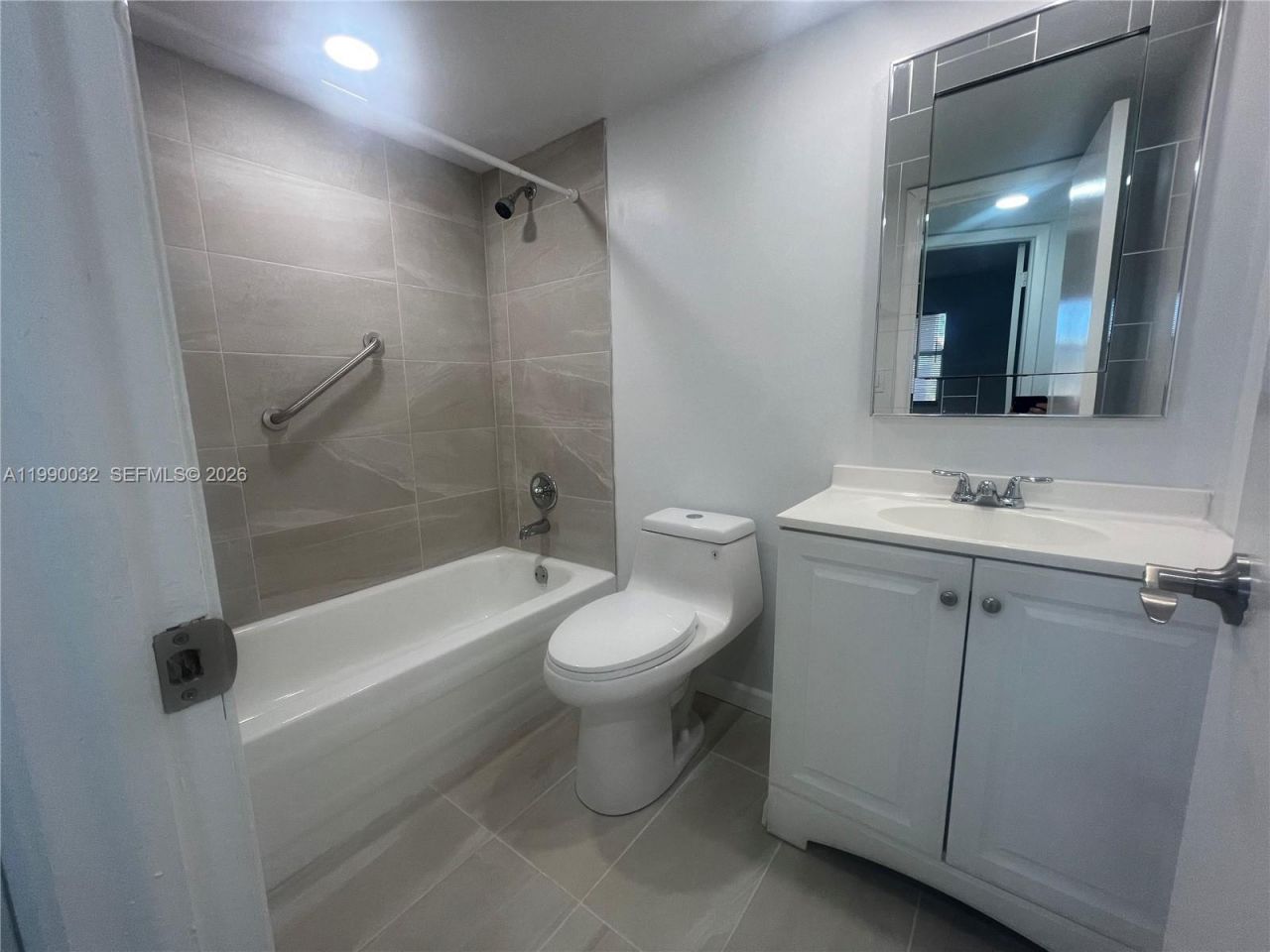8500 Sunrise Lakes Blvd, Unit 111, Sunrise, FL 33322 Photo