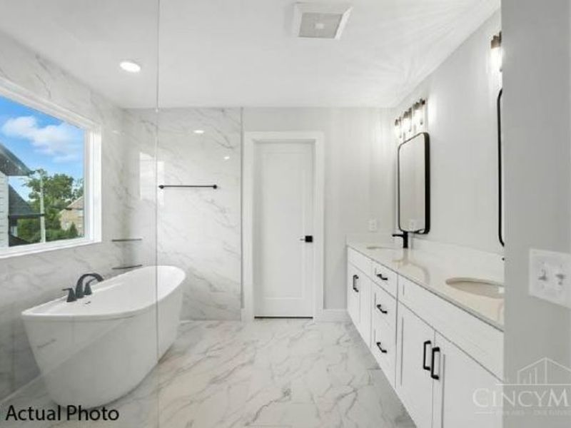 6379 Kugler Mill Road, Sycamore Township, OH 45236 Photo 6