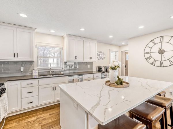 1566 Highway 96 E, White Bear Lake, MN 55110