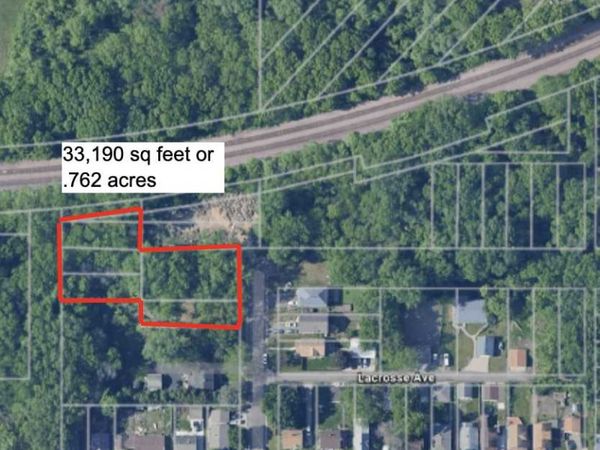 993 Kennard Street , North Saint Paul, MN 55106