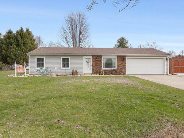 70862 Tecumseh Drive, Nappanee, IN 46550
