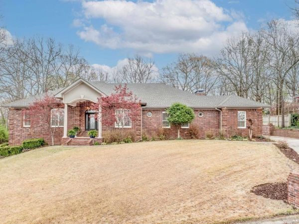 515 Shady Valley Drive, North Little Rock, AR 72116