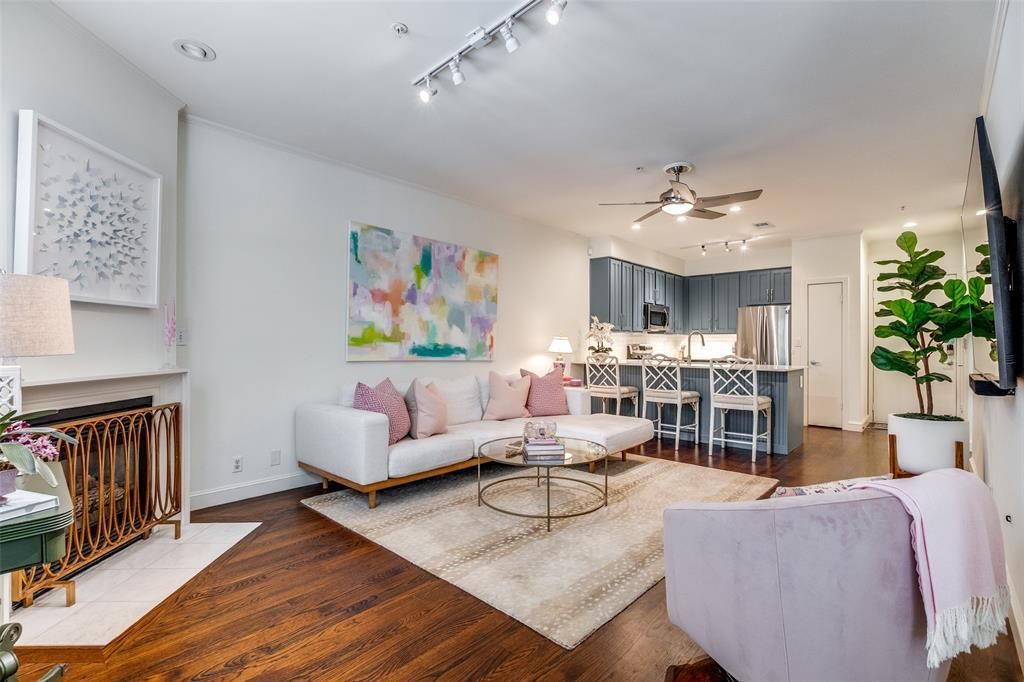 3922 Gilbert Avenue, Unit 104, Dallas, TX 75219 Main Photo