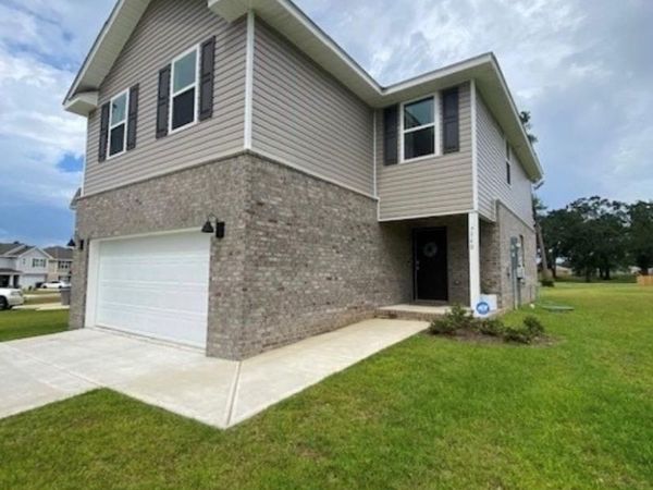 7540 Oak Lake Blvd, Pensacola, FL 32526