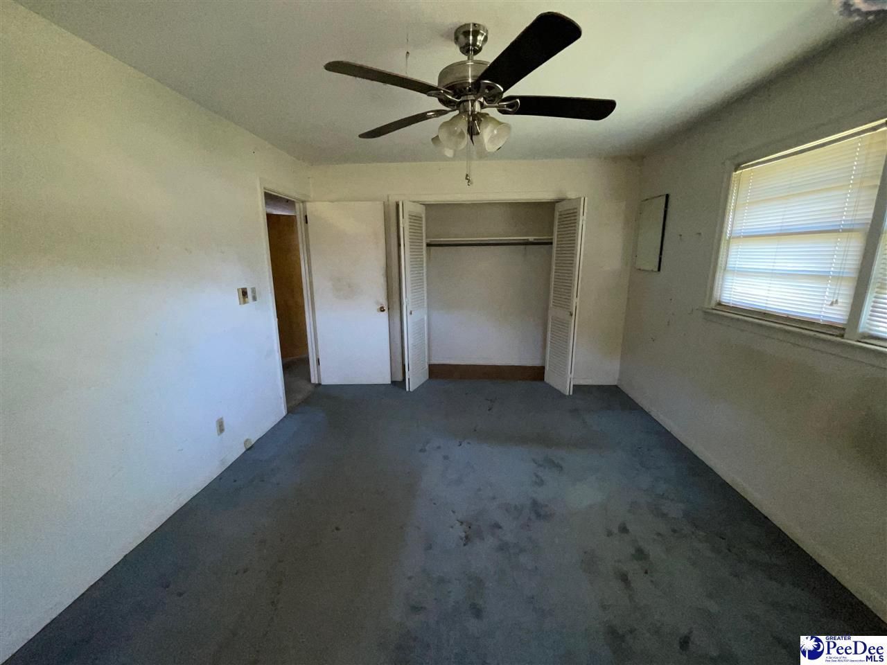 110 Chester Park Photo 8