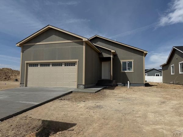 5209 Gannet Lane, Pueblo, CO 81008