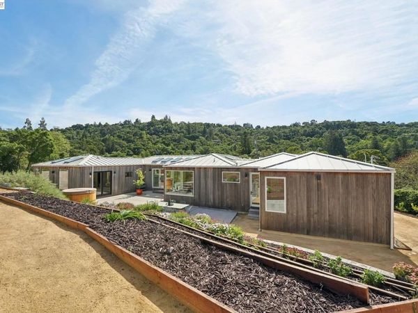 257 Orchard Rd, Orinda, CA 94563