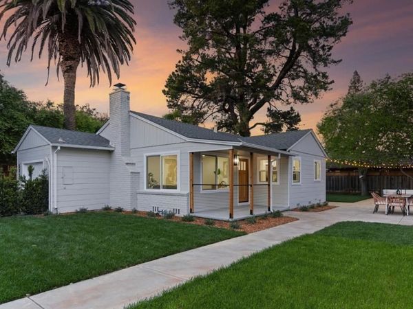 577 Green Manor Court, Palo Alto, CA 94301