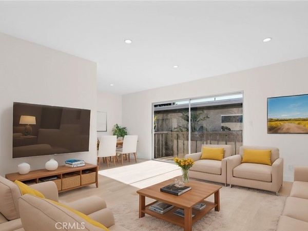 7961 Willis Avenue, Unit 17, Panorama City, CA 91402