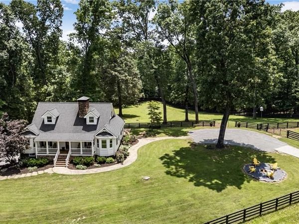 511 Dogwood Lake Trail, Alpharetta, GA 30004