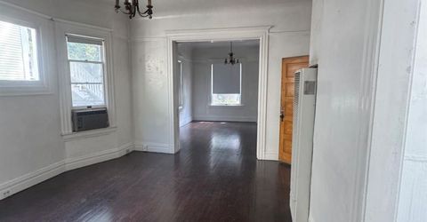 1214 23rd St, Sacramento, CA 95816 Photo