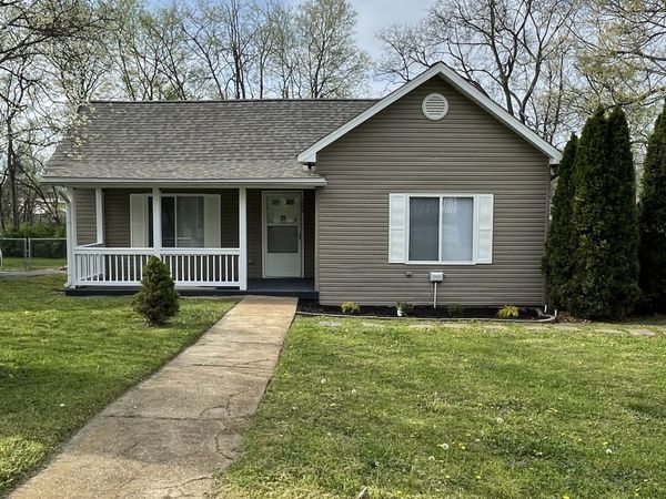 109 W 17th St, Columbia, TN 38401
