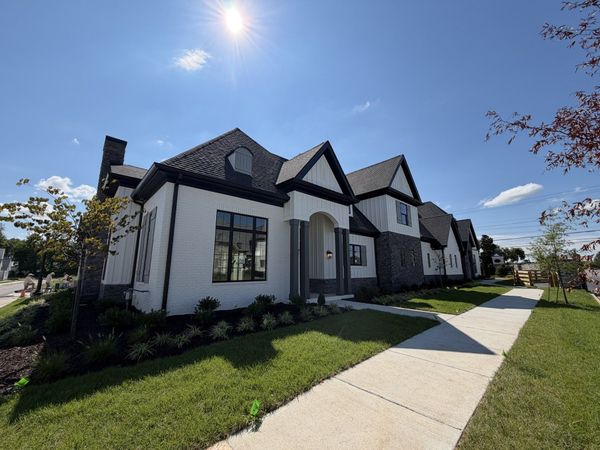 104 Pin High Drive, Gallatin, TN 37066