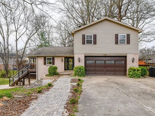 624 Forest Park Drive, Newburgh, IN 47630