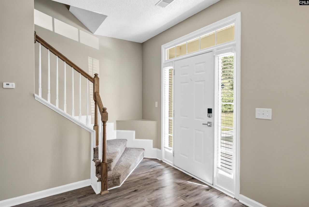 105 Tuscany Court  Photo 14